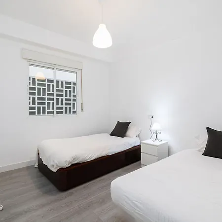 Apartment H2m Marmoles 3 & 2 Banos Con Balcon *