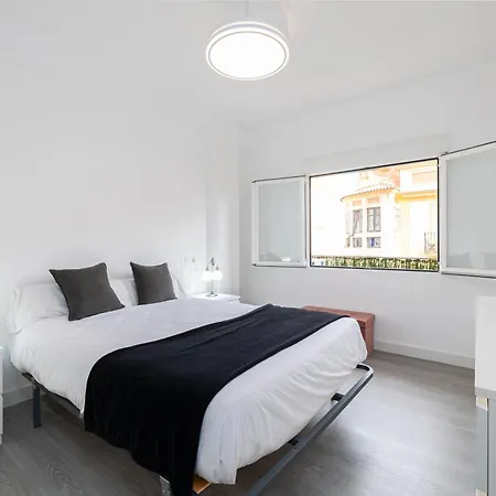 Apartment H2m Marmoles 3 & 2 Banos Con Balcon Malaga